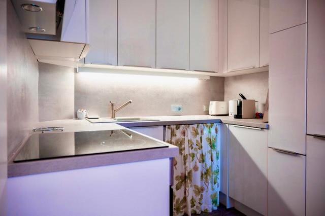 Cozy Apartment Steyr Mitte, Ruhig, Parkplatz, Terasse, 2 Schlafzimmer, Wlan エクステリア 写真