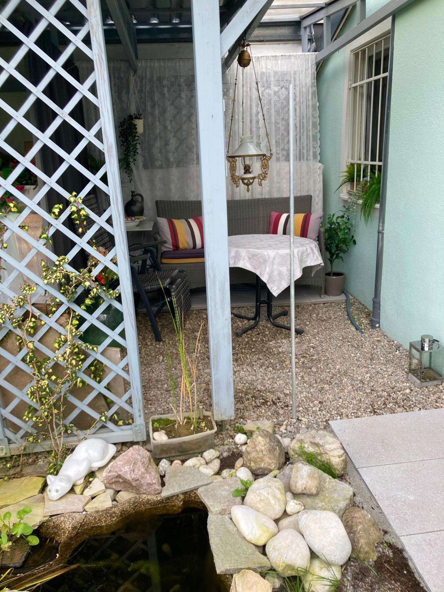 Cozy Apartment Steyr Mitte, Ruhig, Parkplatz, Terasse, 2 Schlafzimmer, Wlan エクステリア 写真