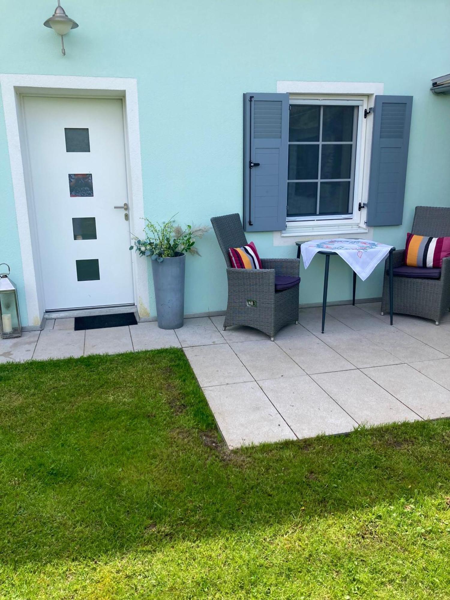 Cozy Apartment Steyr Mitte, Ruhig, Parkplatz, Terasse, 2 Schlafzimmer, Wlan エクステリア 写真